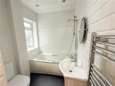 BATHROOM/W.C